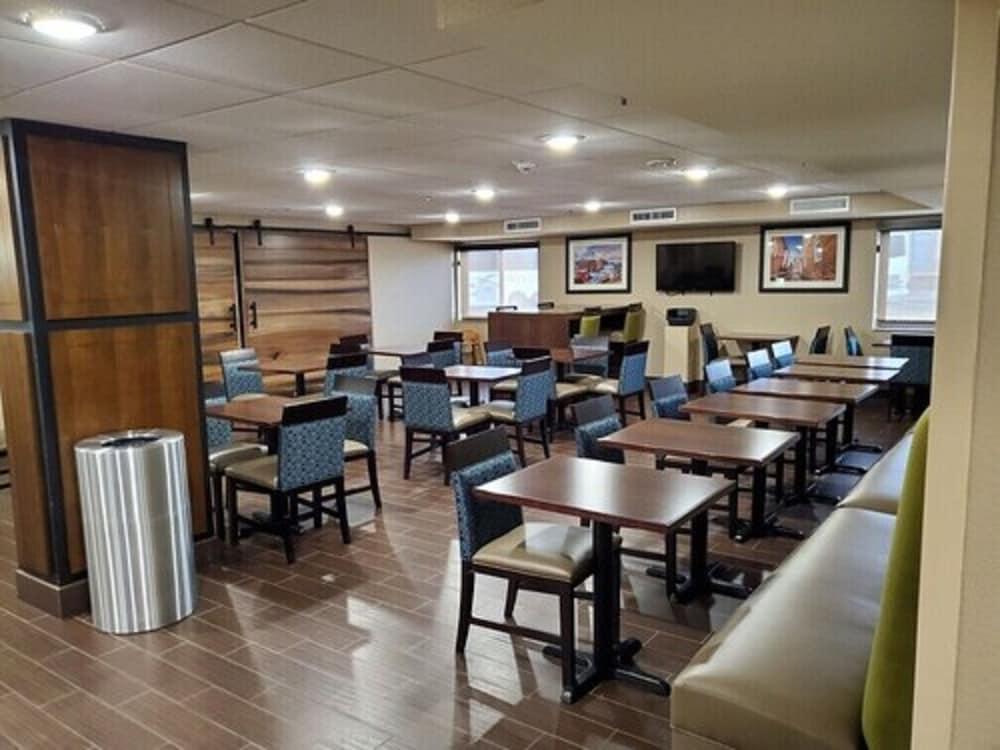 Comfort Inn Оксон-Хилл Экстерьер фото